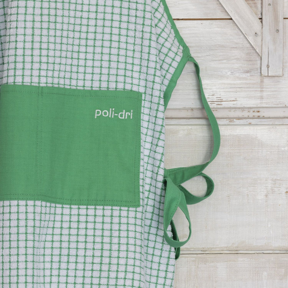 706-AP-GR Irish Cotton Poli-Dri Apron in Green Creative Irish Gifts
Close Up