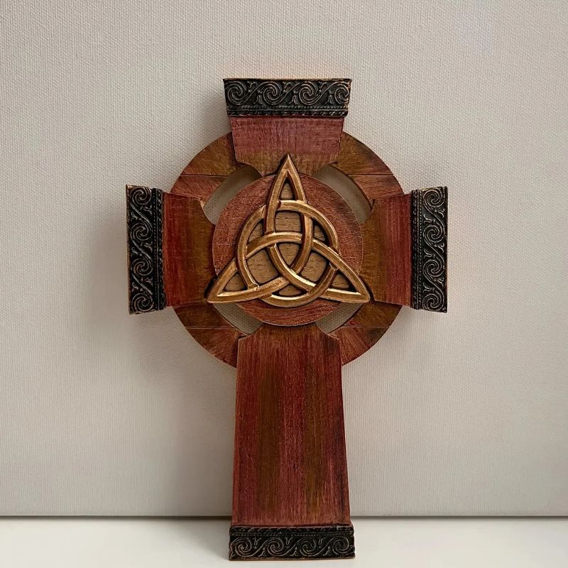 Celtic Cross Shaped Wall Decor with Knotwork Creative Irish Gifts