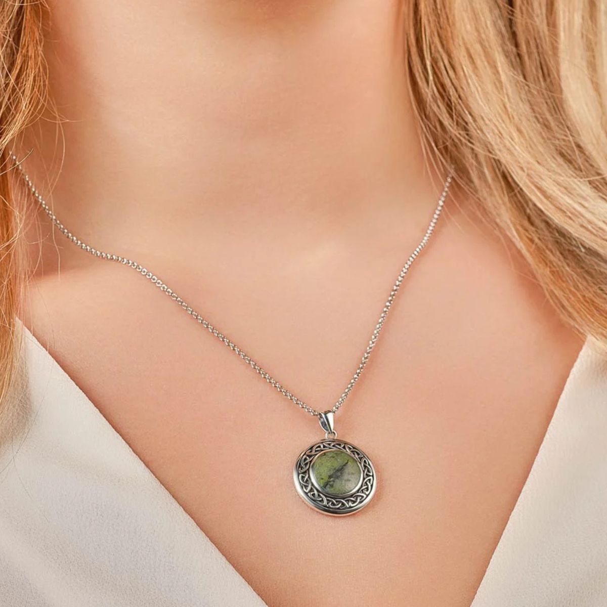 S46133 Connemara Marble Celtic Knot Necklace Creative Irish Gifts