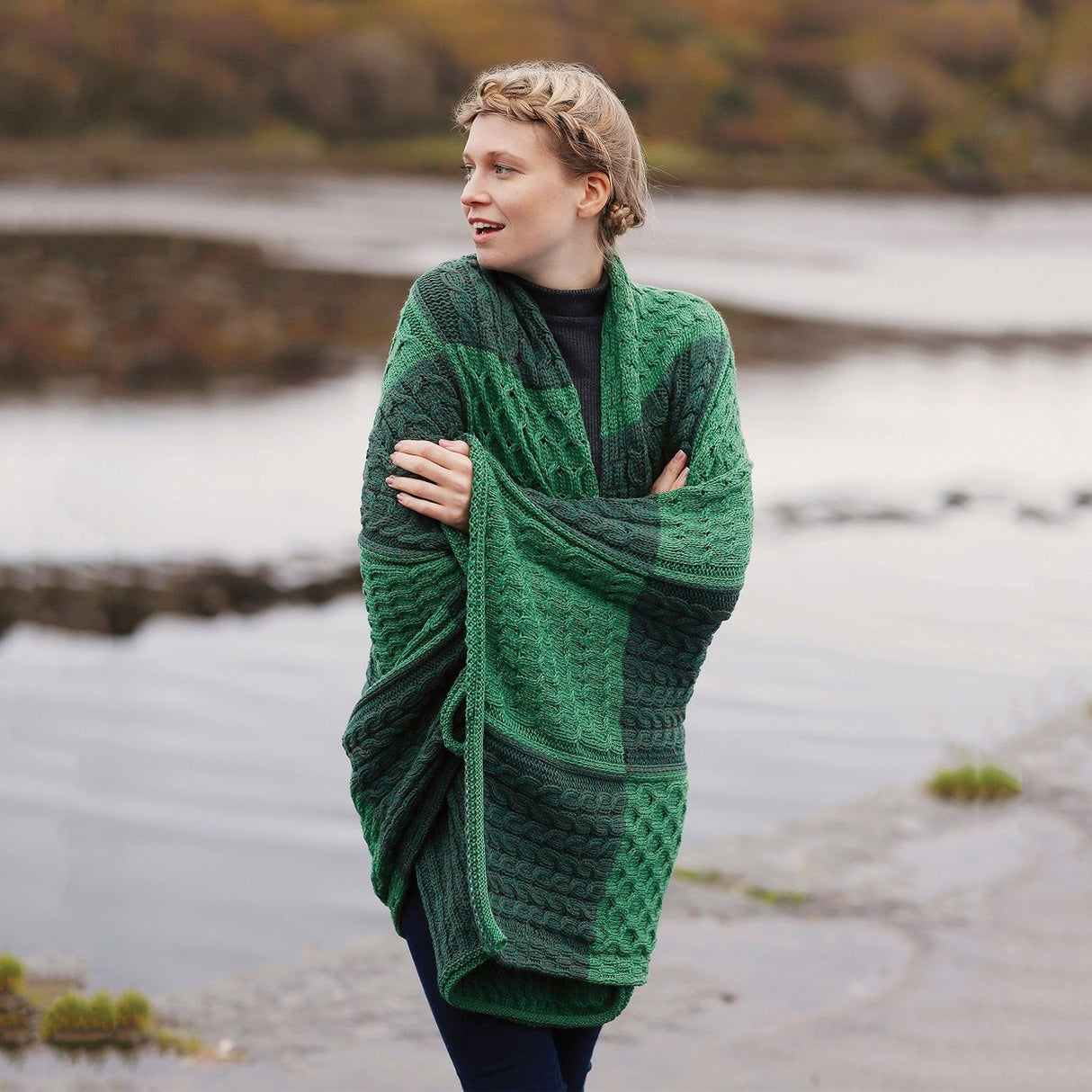 SA935-406-OS Aran Patchwork Merino Wool Throw, Green Creative Irish gift
