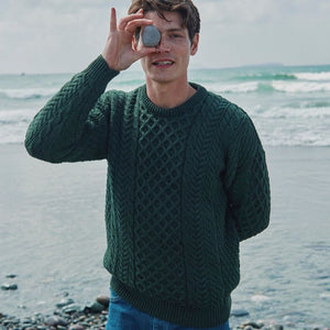 A823 Classic Aran Merino Wool Crew Neck Sweater Green Creative Irish Gifts
