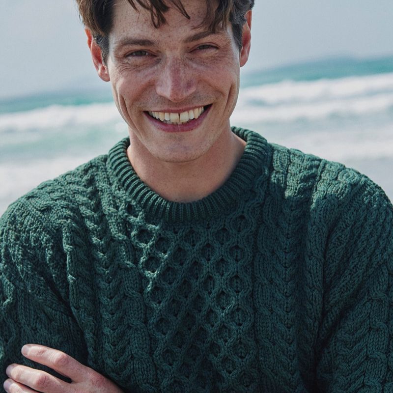 A823 Classic Aran Merino Wool Crew Neck Sweater Green Creative Irish Gifts
