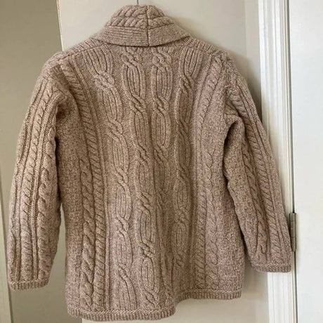 B838077 Merino Wool Irish Cable Button Cardigan, Wicker Back Creative Irish gift