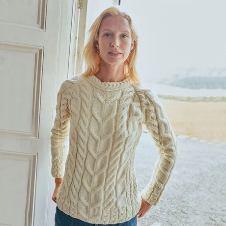 B951367 Women's Aran Knit Cable Sweater, Oatmeal Lifestyle Creative Irish gift