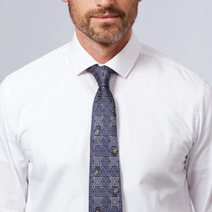 BK2002-OS Celtic Knotwork Silk Tie with Dog Motif Embroidery Creative Irish Gifts
