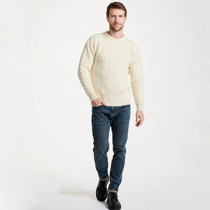 CN025-SWT-SM Traditional Wool Crew Neck Aran Sweater Cream Front Creative Irish gift