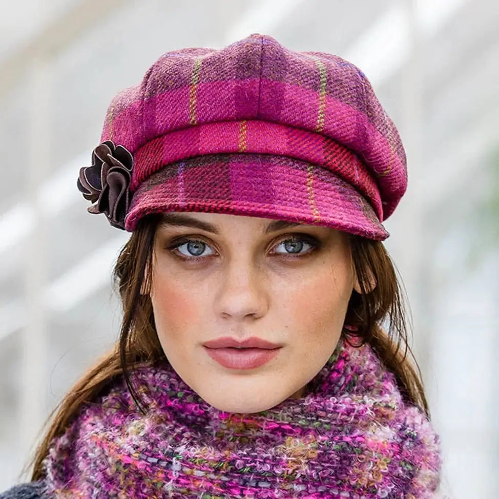 CX056 Women's Pink Plaid Newsboy Cap Creative Irish Gifts