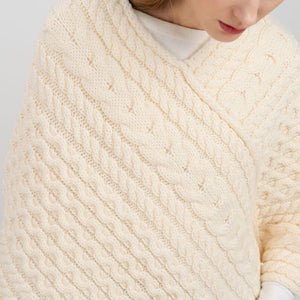 FL176-600 Women's Merino Wool Aran Triangular Poncho, White studio Creative Irish Gifts
