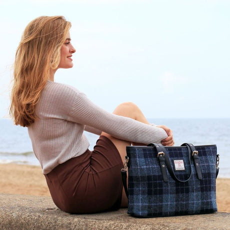  Ladies Harris Tweed Large Shoulder Bag, Grey Black Lifestyle Creative Irish Gift