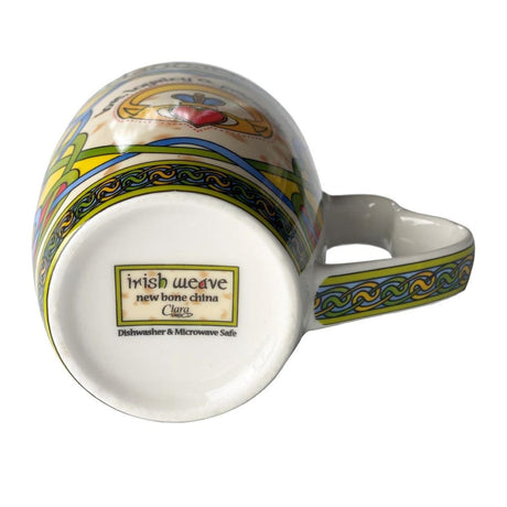KA726 New Bone China Irish Mug with Claddagh Design Back Creative Irish gift