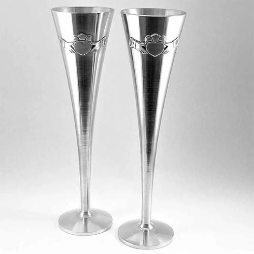 KG708 Embossed Celtic Claddagh Champagne Flutes Creative Irish Gifts.com