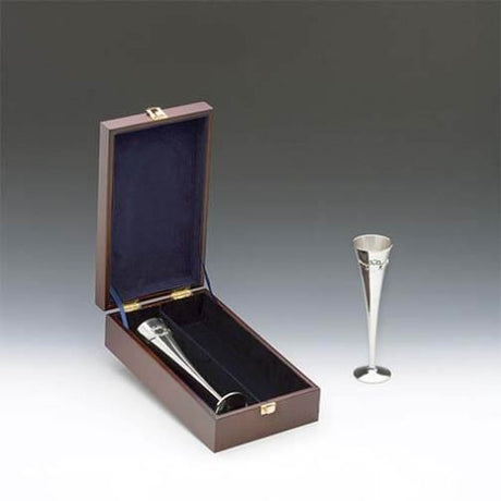 KG708 Embossed Celtic Claddagh Champagne Flutes Creative Irish Gifts.com