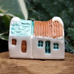 LCS-SeamistToffee-WSD Handmade Scotland Collection Bothy Figurine, Seamist & Toffee Creative Irish gift