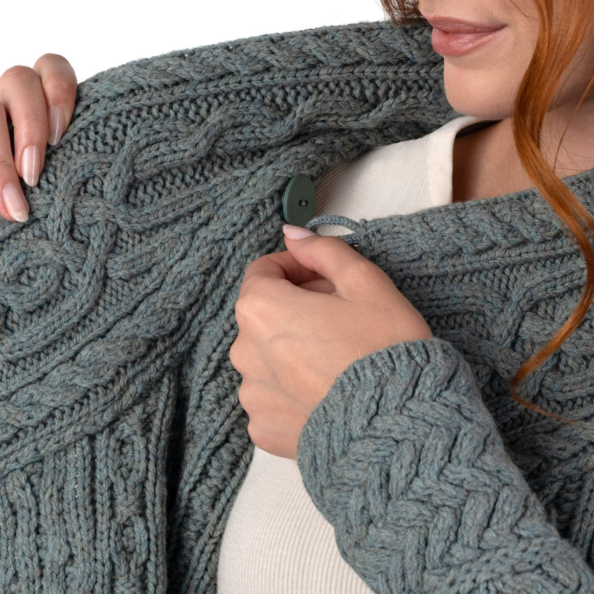 ML136-113 Ladies Cable Knit Merino Wool Cardigan Creative Irish Gifts
Button