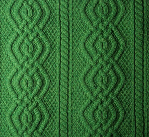 MT100-105-OS Merino Wool Aran Throw Blanket- Green Close Up Creative Irish Gifts
