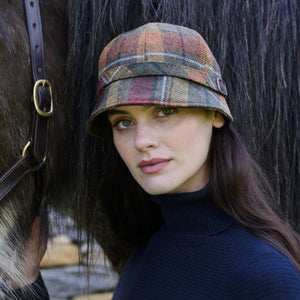 Ladies Wool Tweed Flapper Cap in Tartan Lifestyle Creative Irish Gift