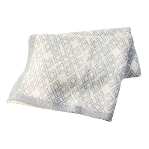AWT318-303-OS Merino Wool Celtic Diamond Throw Grey studio Creative Irish Gifts