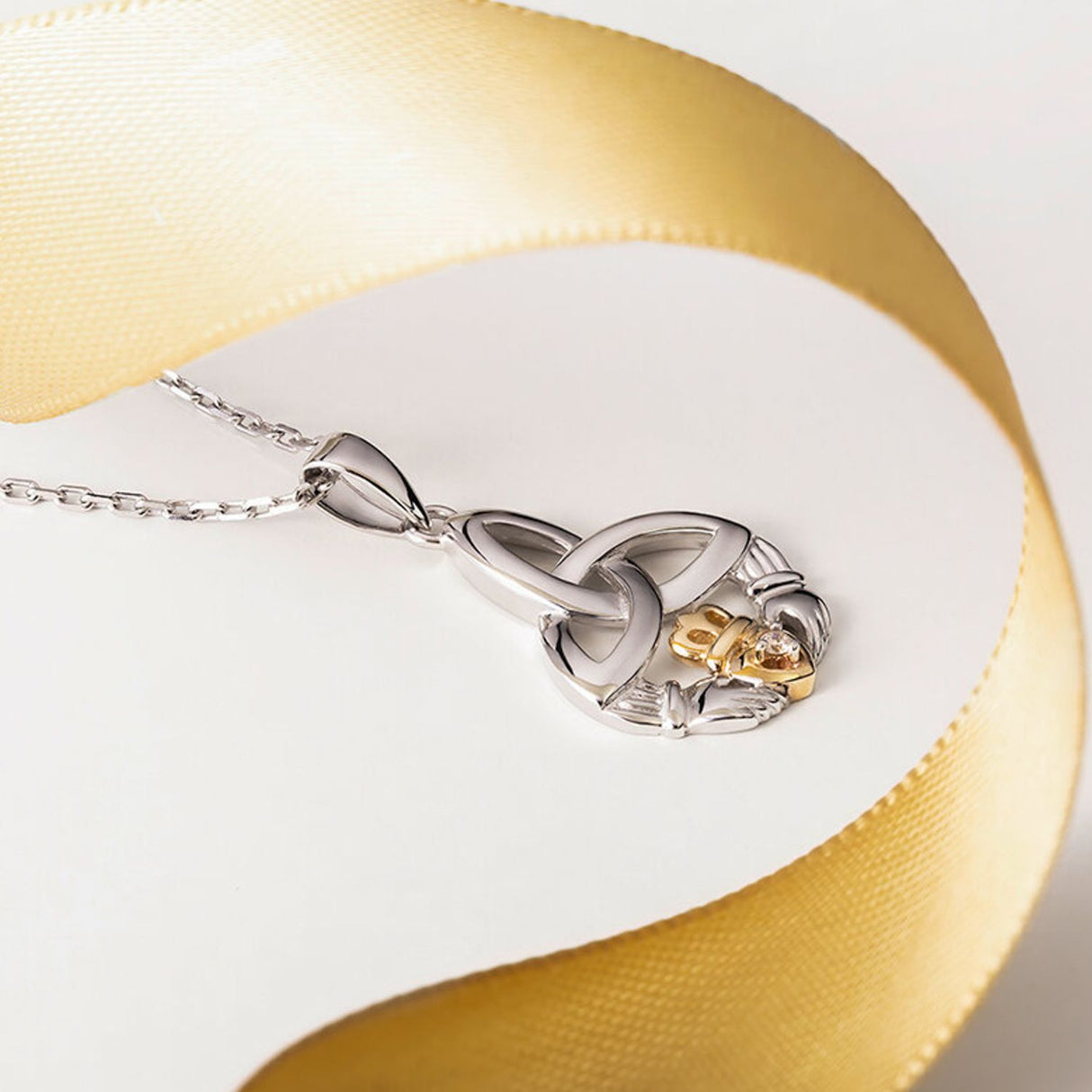 S45344 Two-Tone Irish Claddagh Trinity Diamond Necklace Creative Irish Gifts
