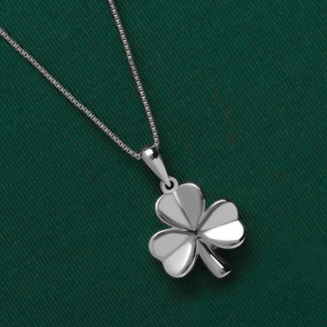 Silver Shiney Shamrock Necklace - Creative Irish Gifts
