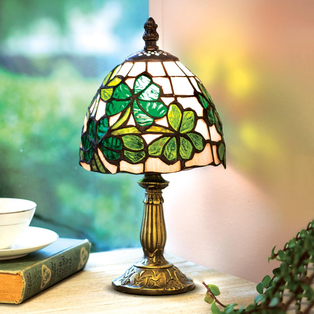Small Tiffany Style Desk Lamp with Decorative Shamrock Designs